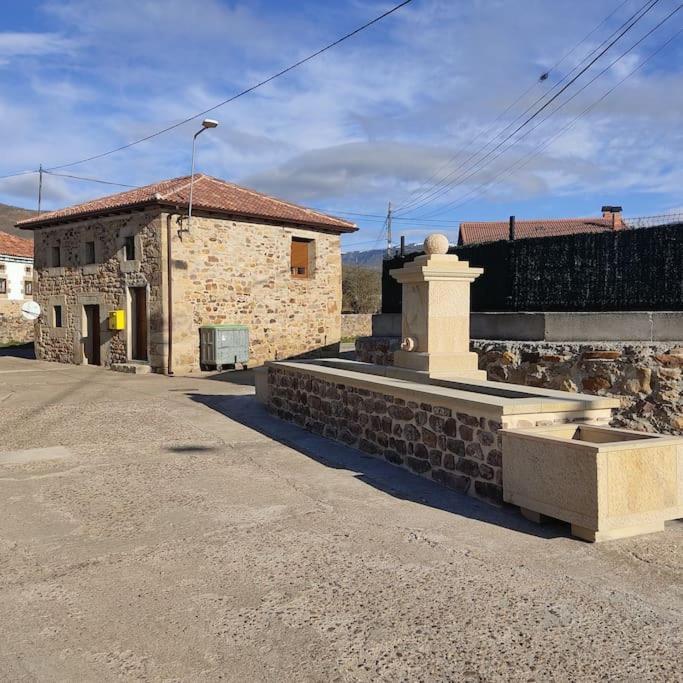 La Casa De La Tina Villa Porquera de Santullan Exterior foto